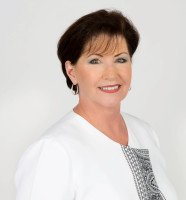 Laura Ginn