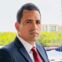 Christian H Cevallos