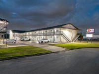 Studios Grand Prairie Hotel