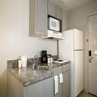 Ashton Inn & Suites