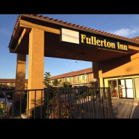 Fullerton Inn