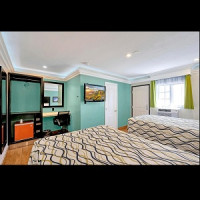 Mid City Inn
