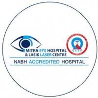 best eye doctor in Punjab