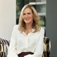 Christine Nicholson