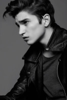 Lochlan Castillo