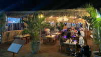 Happiness Lombok Surf School, Bar & Restaurant