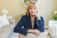 Ellyn B Designs - Decorating Den Interiors