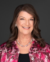 Cindi White Designs - Decorating Den Interiors