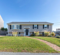 Cape Cod Beach Houses