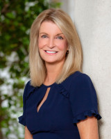 Jennifer Hyland Team
