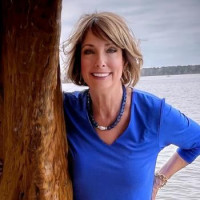 Lee Ann R. Adams