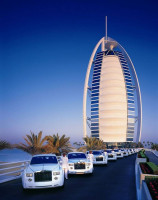 LAUNDRY LOUNGE DUBAI - UAE'S FIRST SELF SERVICE COIN LAUNDROMAT AND Laundrette