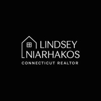 Lindsey Niarhakos