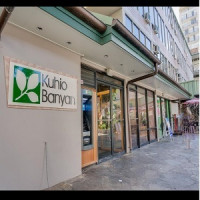 Kuhio Banyan Hotel (with Kitchenettes)