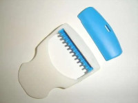Hicks Skin Razor (50 pcs) – Precision and Hygiene for Professionals