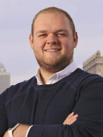 Julian Thorne