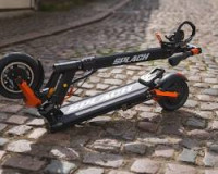 Foldable electric scooter