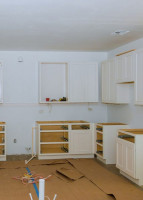 Rich Kitchen Remodeling Solutions