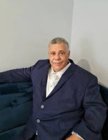 Laurie Suarez- Crypto Expert