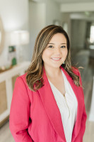 Damaris Royalty REALTOR at Keller Williams