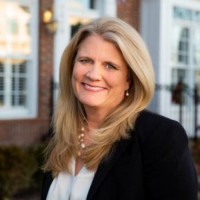 Andrea Woodhouse | Real Estate Agent in Vienna & Oakton, VA